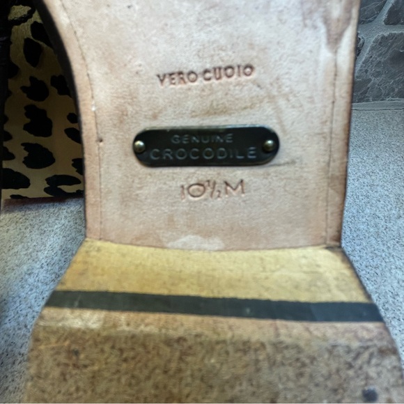 MEZLAN SHOES SIZE 10 1/2 M.  BLACK WITH BRAIDED BOW.  CROCODILE - Picture 7 of 16